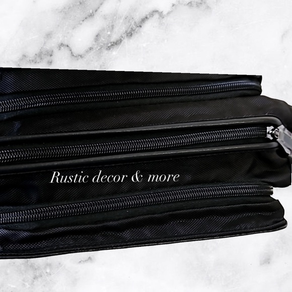 Monat Black Travel Bag - Picture 2 of 6